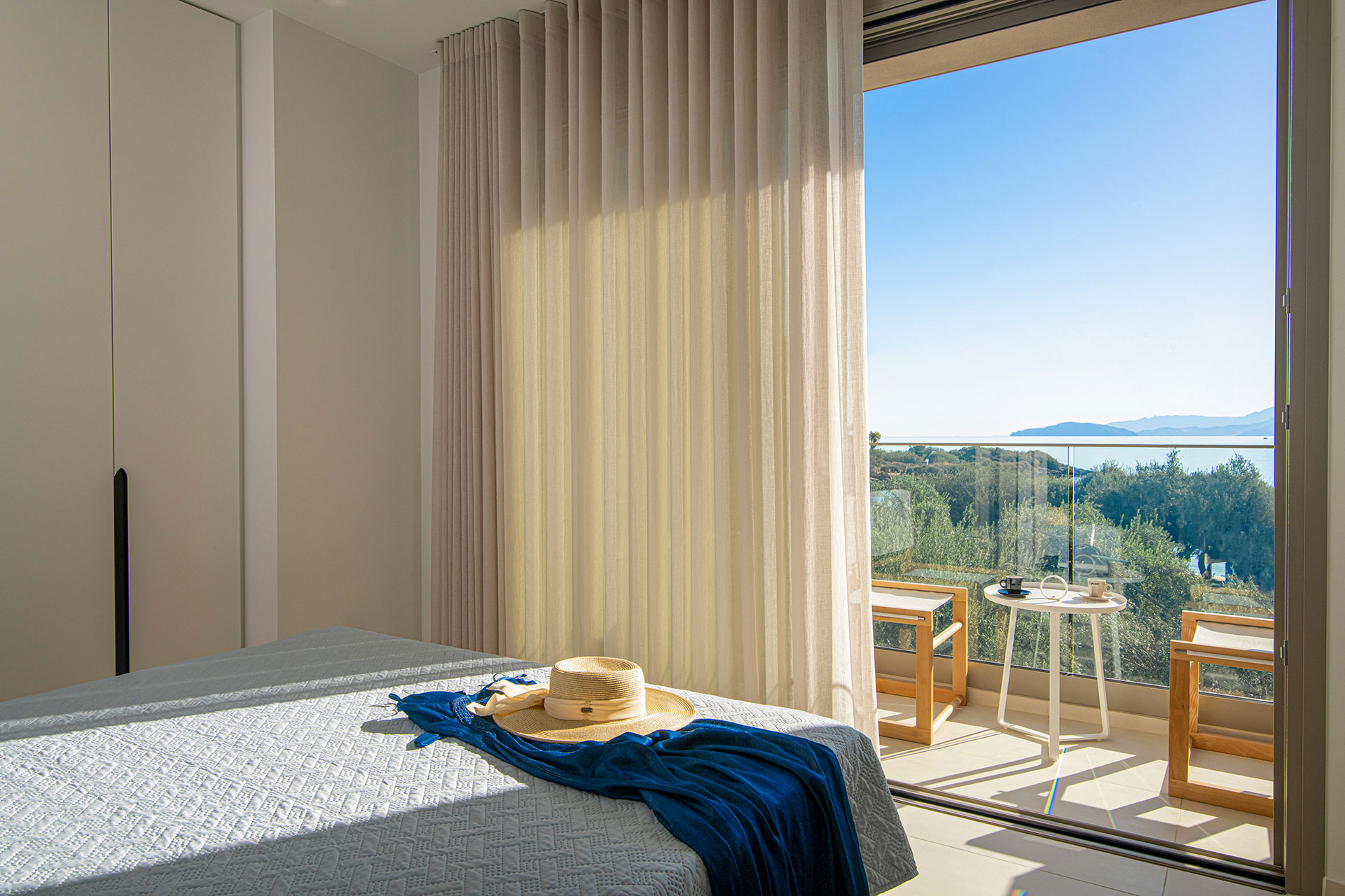 Edem-Boutique-Hotel-Deluxe-Double-Sea-View-(12).jpg
