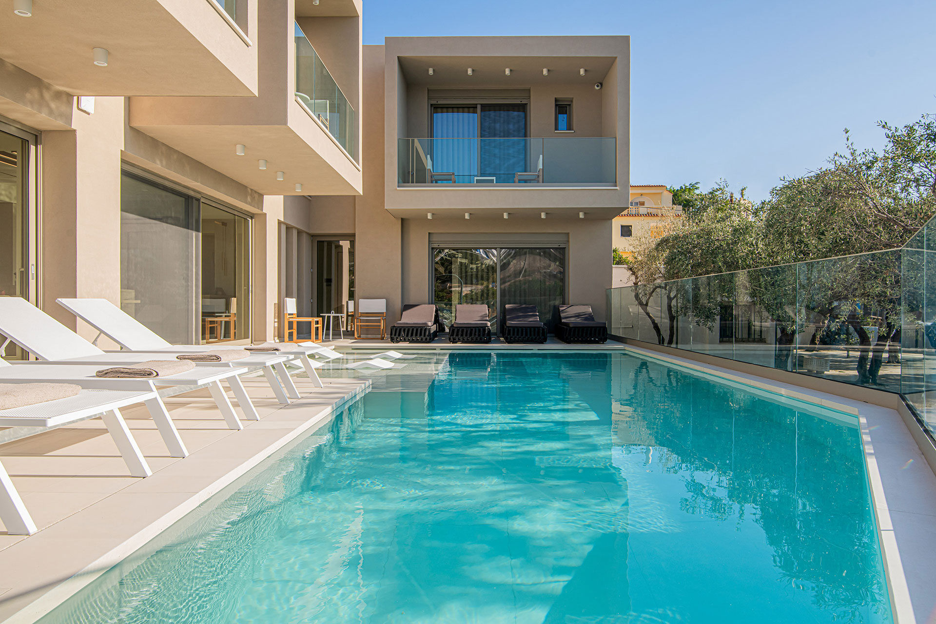 Edem-Boutique-Hotel-Exterior_Pool-(4).jpg
