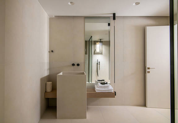 Edem-Boutique-Hotel-Double-Deluxe-Pool-View-(1).jpg
