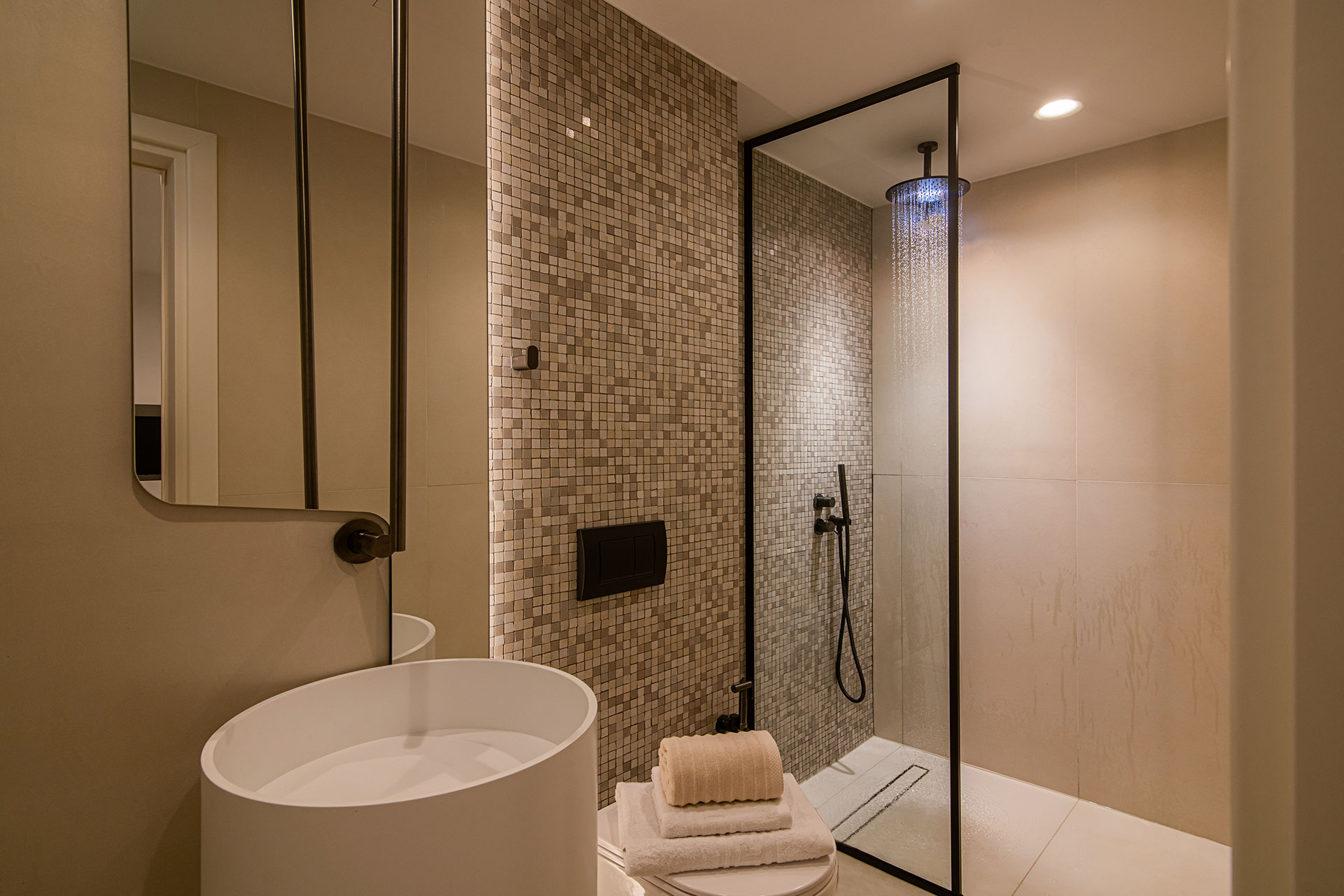 Edem-Boutique-Hotel-Deluxe-Room-Side-Sea-View-(3).jpg
